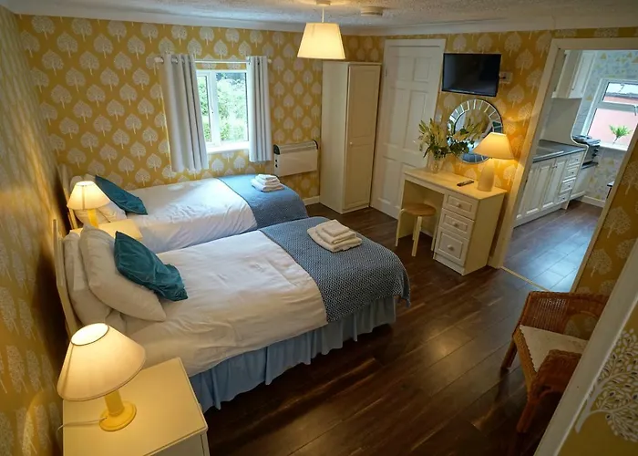 Riverside * Castlemaine